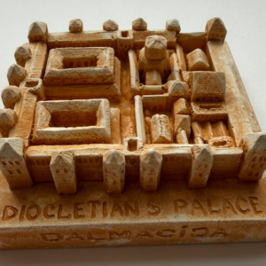 Figurica dioklecijanova palača